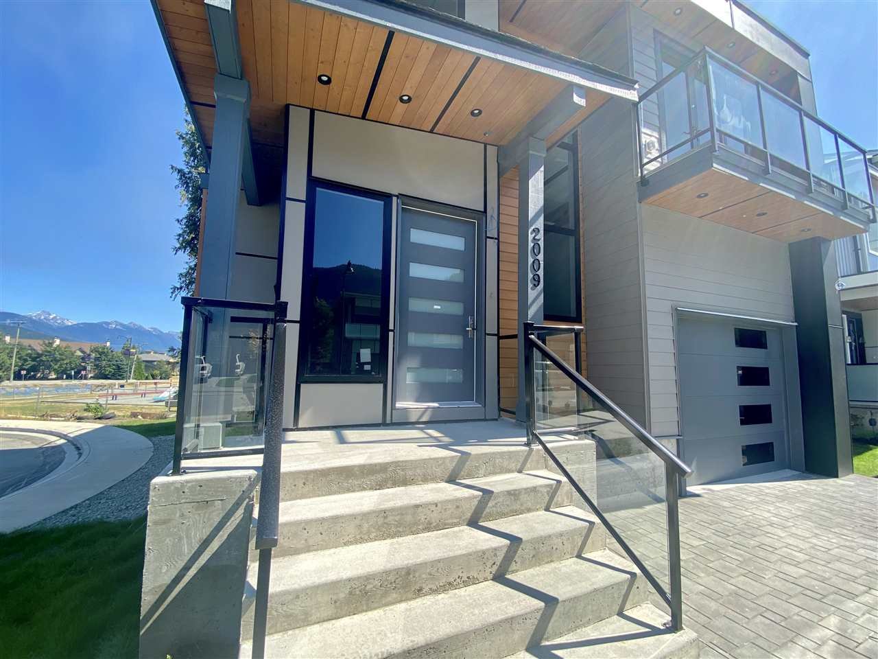 Maplecrest